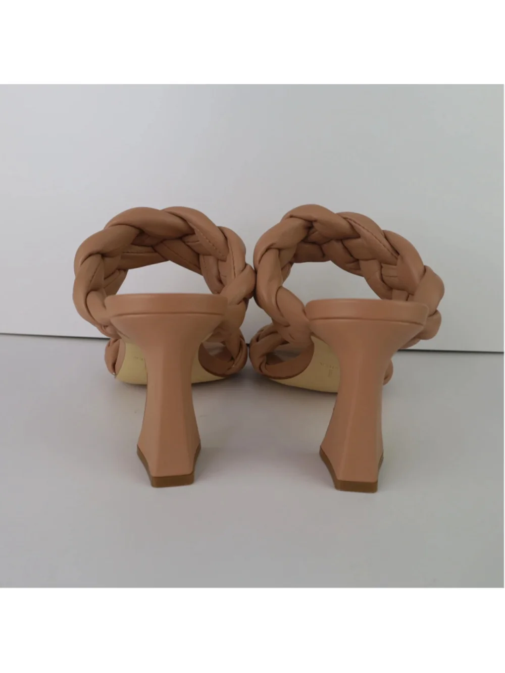 Marc Fisher LTD Hammy Sandals Womens 6.5M Natural Braided Leather Heels 0478